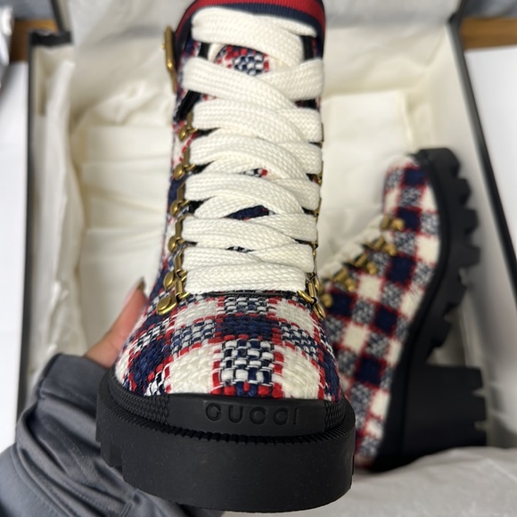 GUCCI AUTHENTIC COMBAT TWEED ANKLE BOOTS 34.5 NIB - Picture 3 of 7